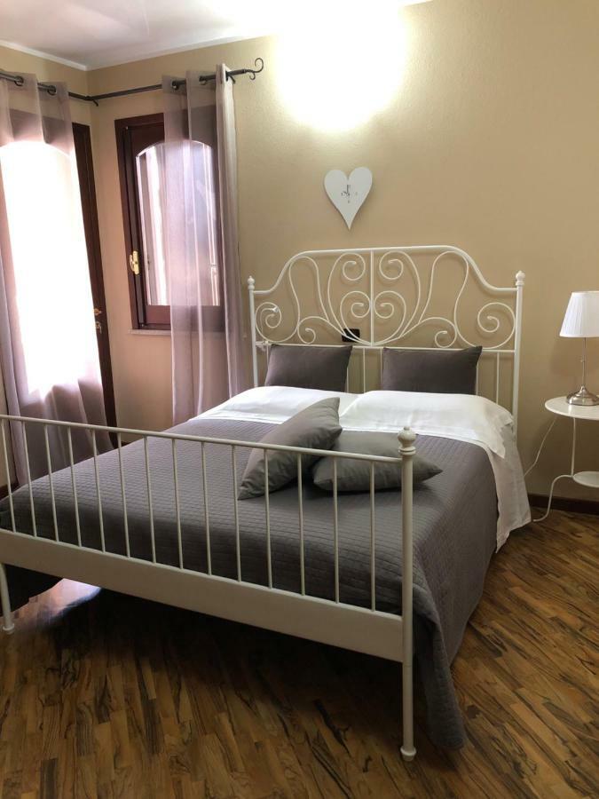 B&B Martina Assemini Luaran gambar